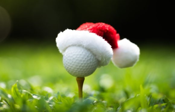 Christmas-gifts-for-golfers