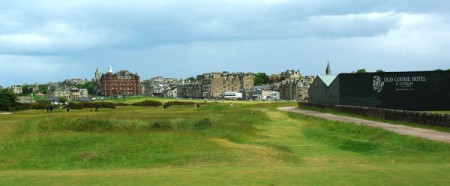 on-the-17th-tee-st-andrews-old-course-450x186.jpg