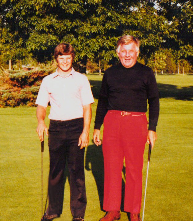 Moeand Greg 100.jpg