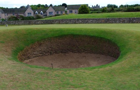 the-road-hole-bunker-17th-st-andrews-old-course-450x291.jpg
